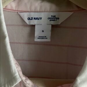 Old Navy Women's Light Pink Cropped Button Down Shirt